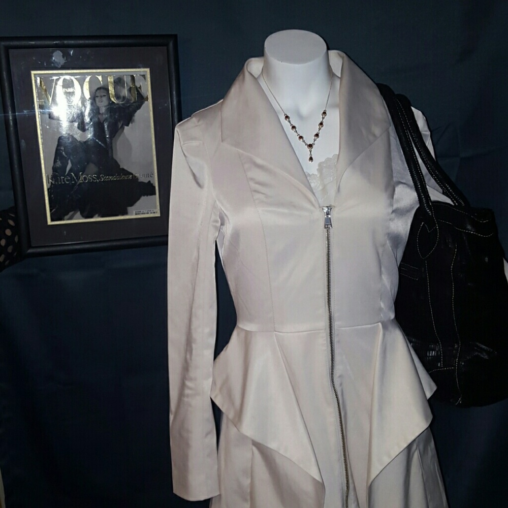 bebe Cream Long Sleeve Dress